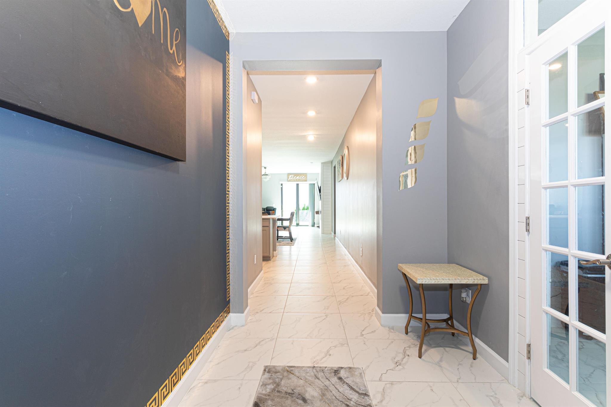 CRESTWOOD NORTH - Residential Lease