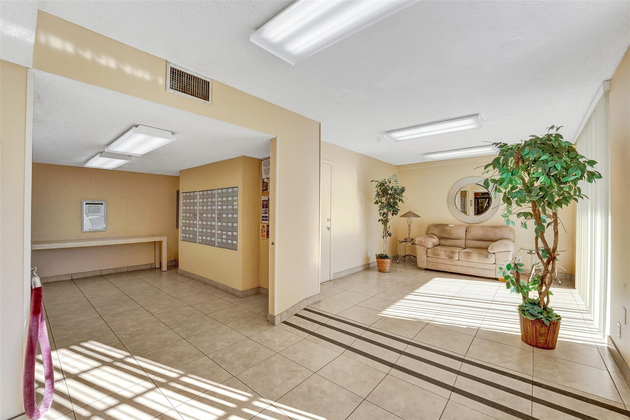 HOLLYBROOK GOLF AND TENNI - Residential