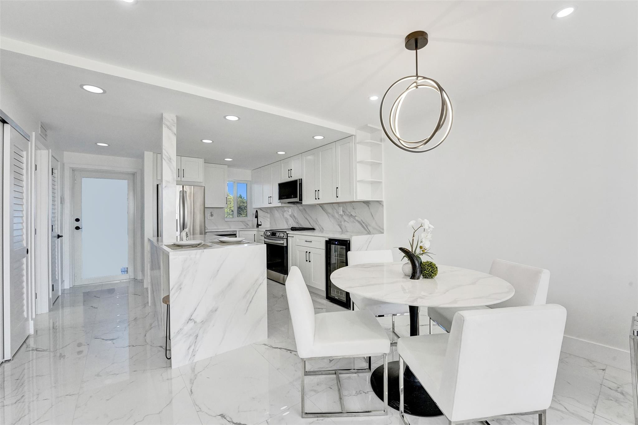 HOLLYBROOK GOLF AND TENNI - Residential