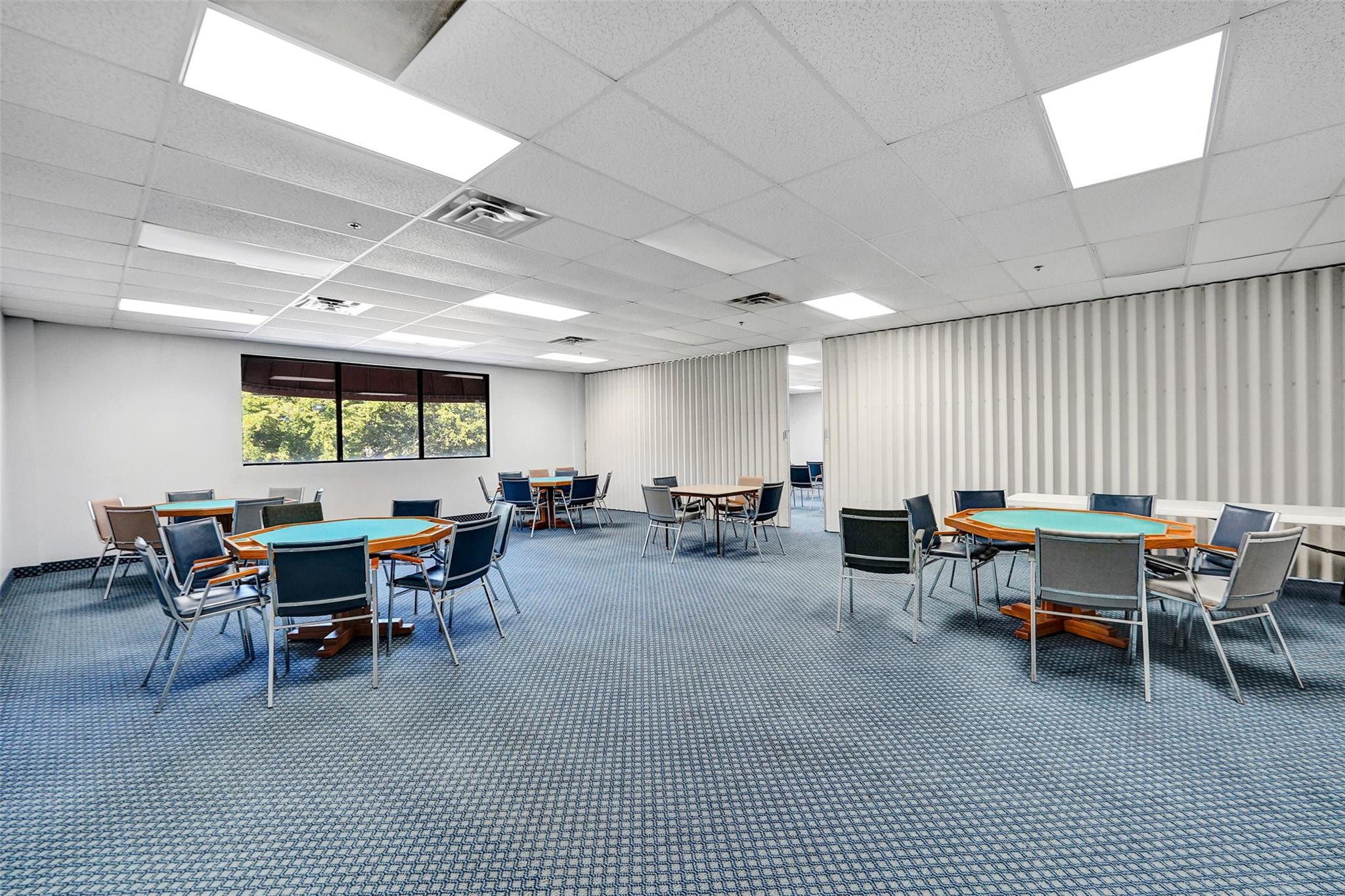 HOLLYBROOK GOLF AND TENNI - Residential