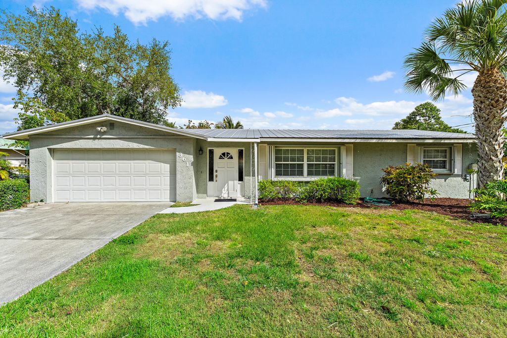 Photo of 361 SW Saint Lucie Street, Stuart, FL 34997 (MLS # R11083181)