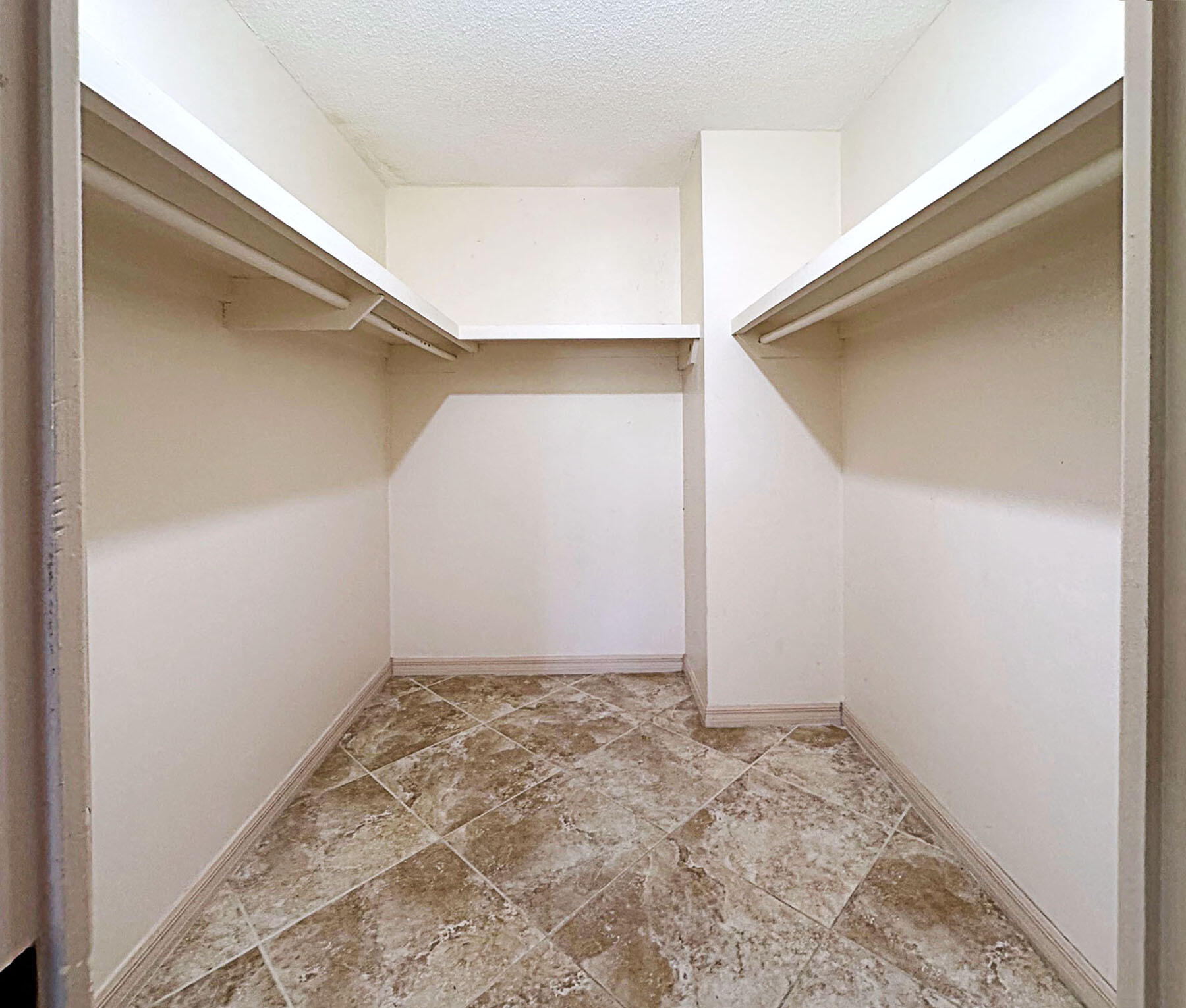 RIVER PARK - Residential