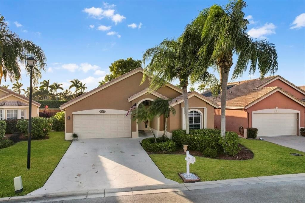 Photo of 7942 Stirling Bridge Boulevard S, Delray Beach, FL 33446 (MLS # R10760881)