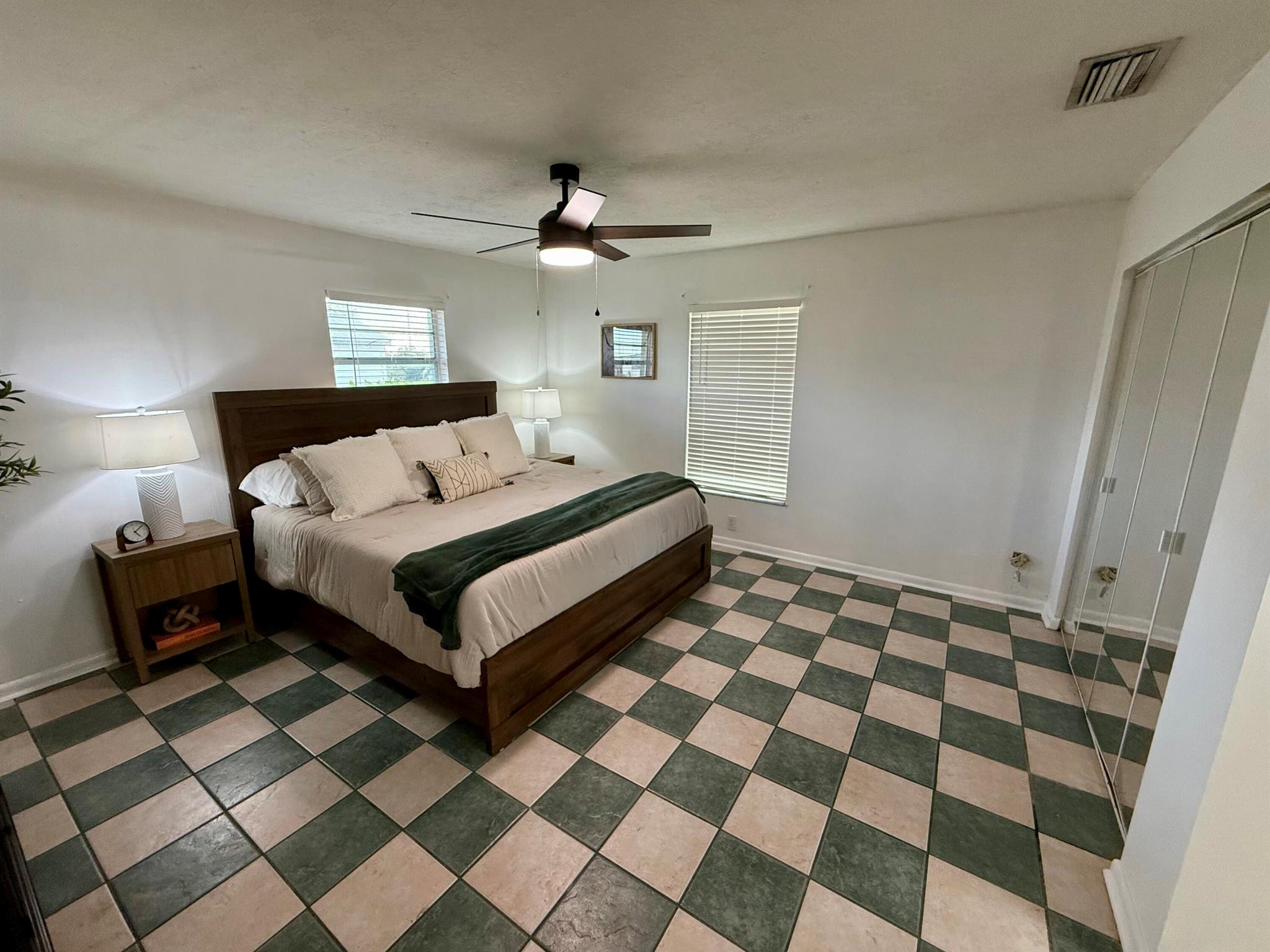 PARK ELOISE IN - Residential