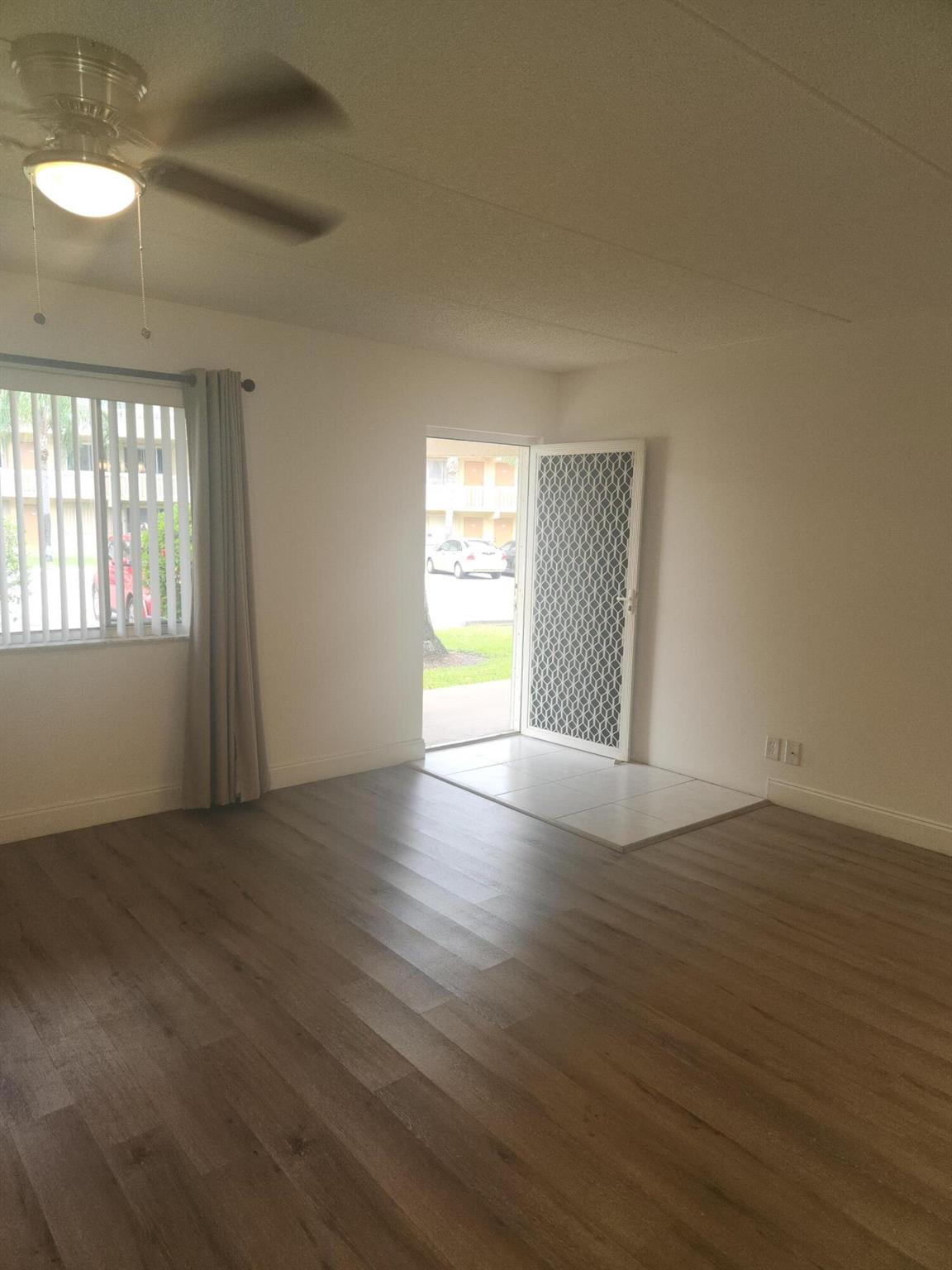 Unit on the 1st floor, very clean, parkette flooring throughout. Parking spot right outside the unit.Spacious bedroom and plenty of closet space, wall and walk in closets.