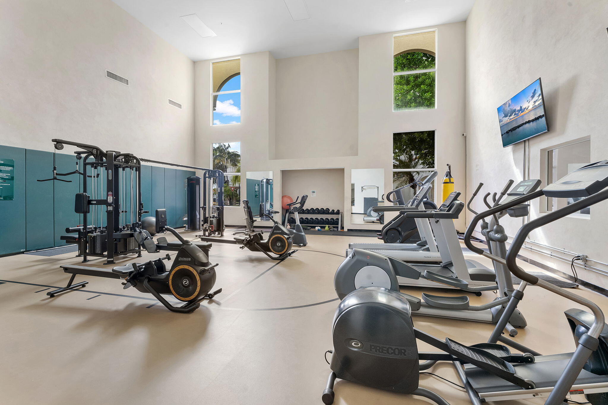 SAN RAPHAEL CONDOMINIUM - Residential