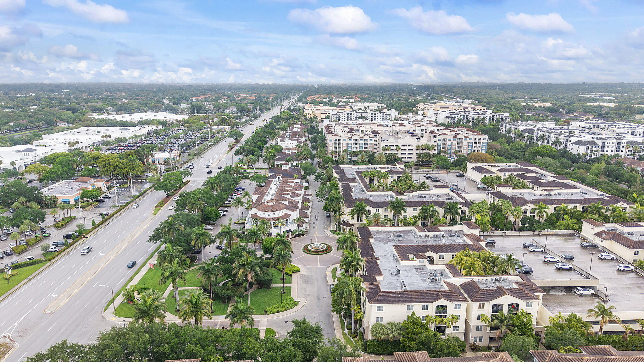 SAN RAPHAEL CONDOMINIUM - Residential