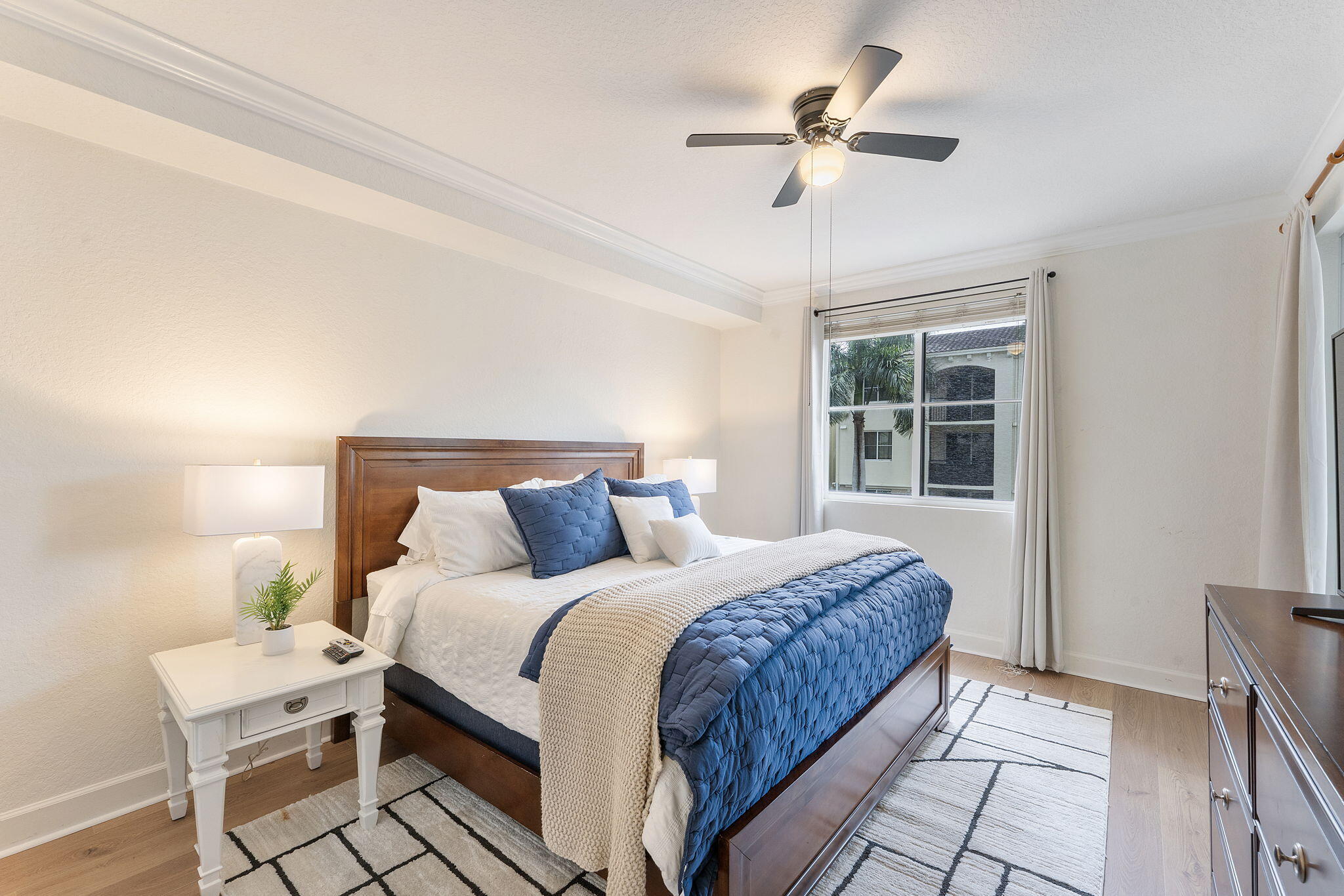 SAN RAPHAEL CONDOMINIUM - Residential