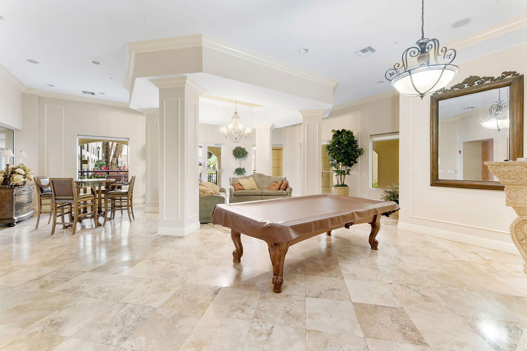 SAN RAPHAEL CONDOMINIUM - Residential