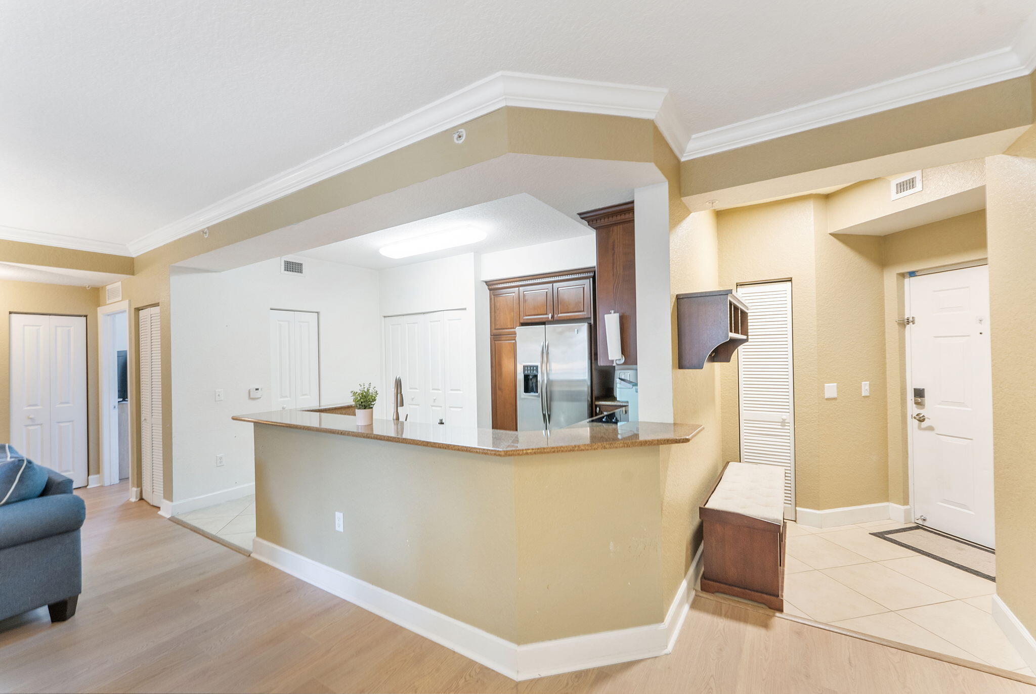 SAN RAPHAEL CONDOMINIUM - Residential