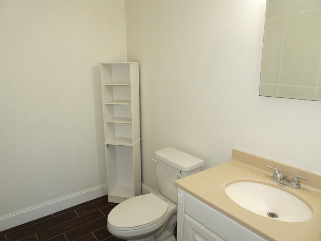 SOUTHEAST PARK CONDO - Residential