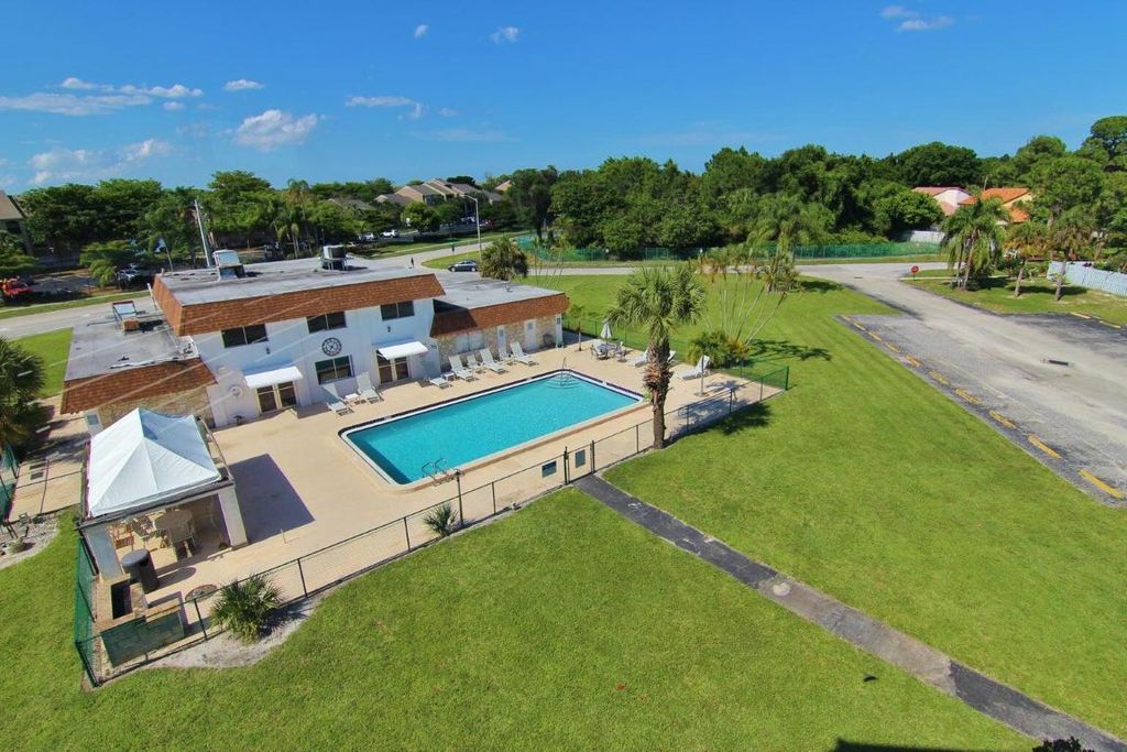 Photo of 6289 Lear Drive #301, Lake Worth, FL 33462 (MLS # R11023927)