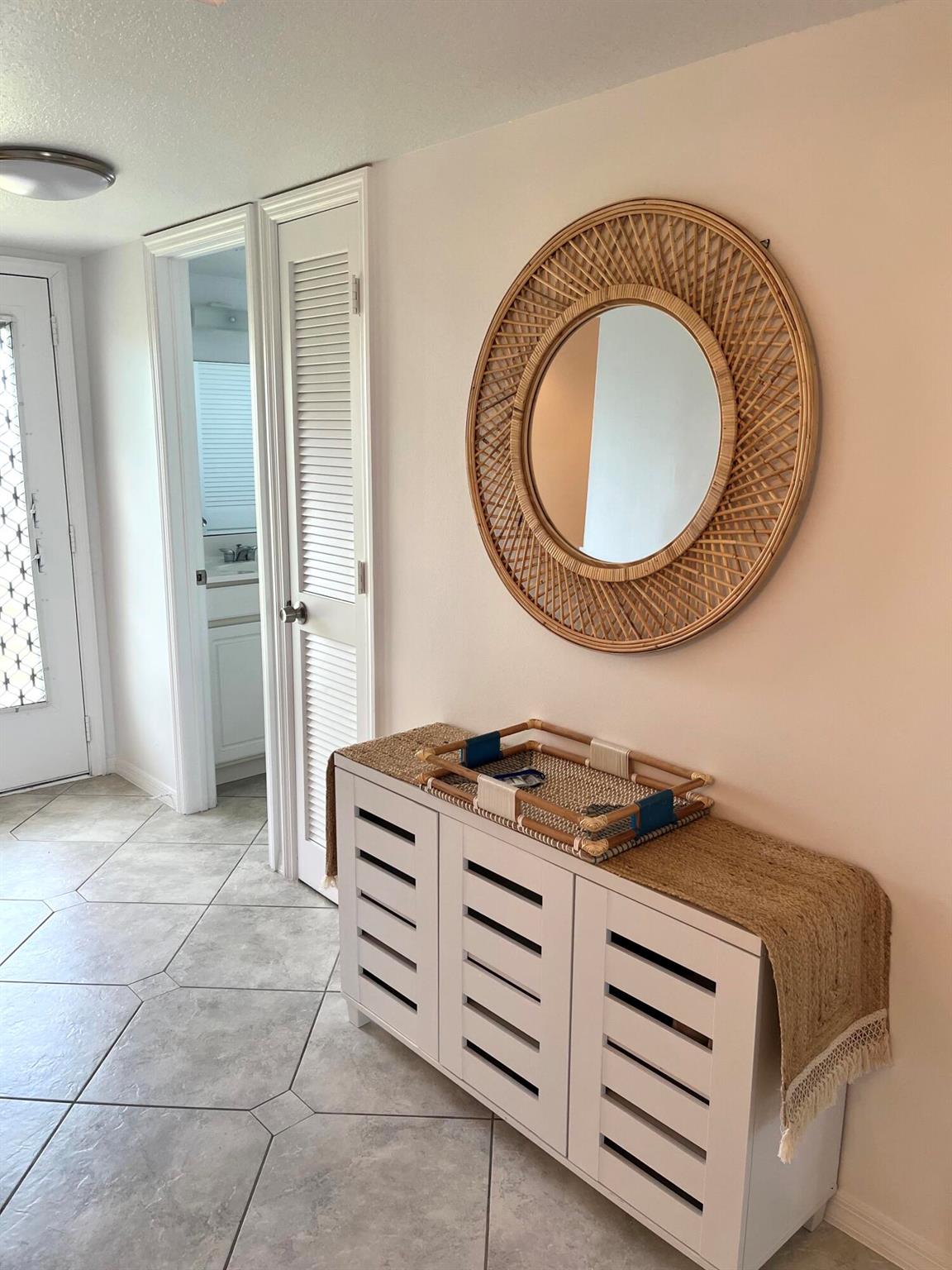 VILLAGE ROYALE ON THE GRE - Residential Lease