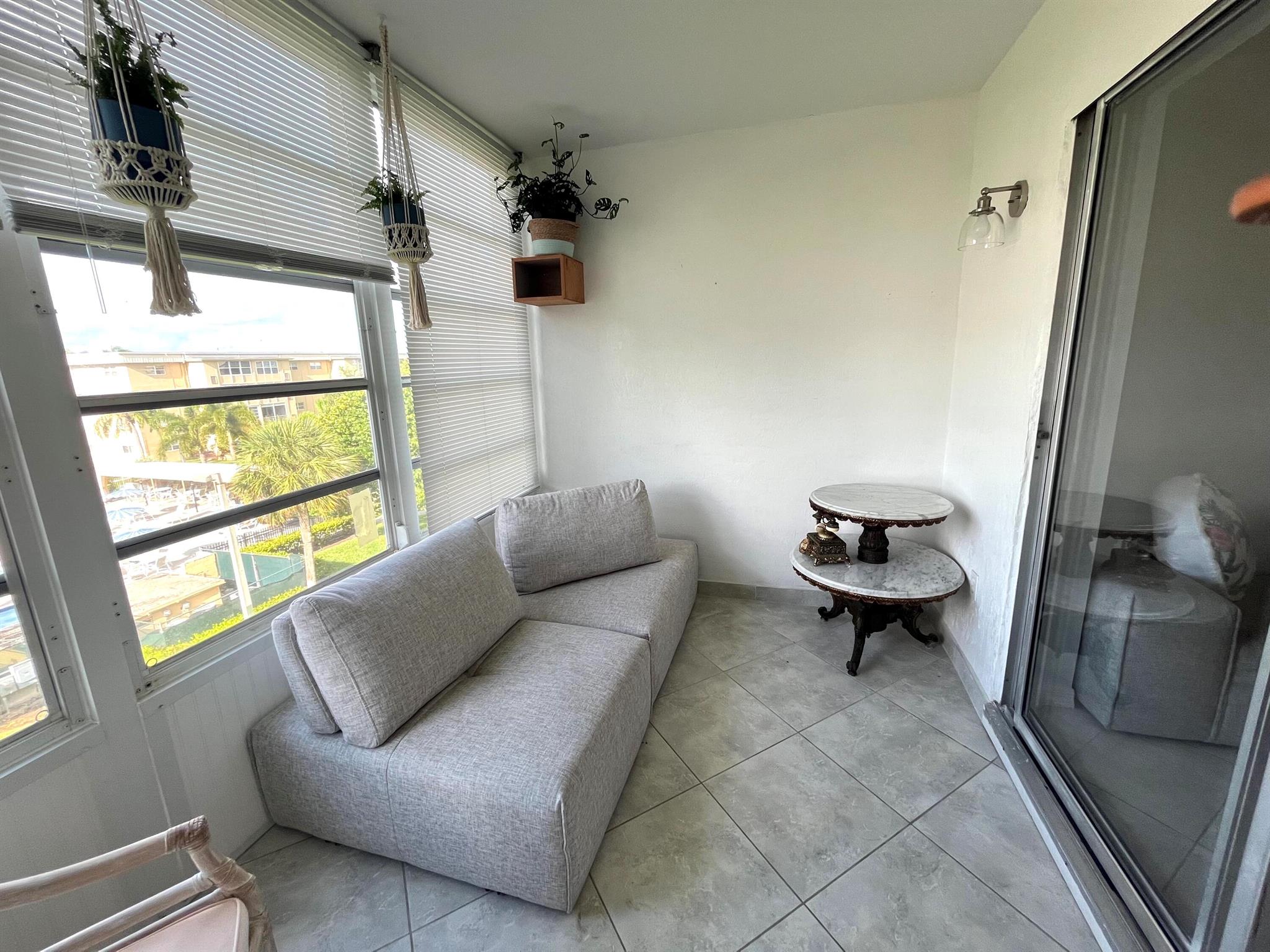 VILLAGE ROYALE ON THE GRE - Residential Lease