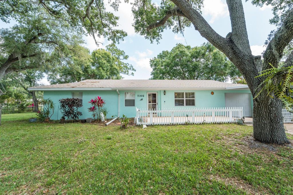 Photo of 7302 Banyan Street, Fort Pierce, FL 34951 (MLS # R11089646)
