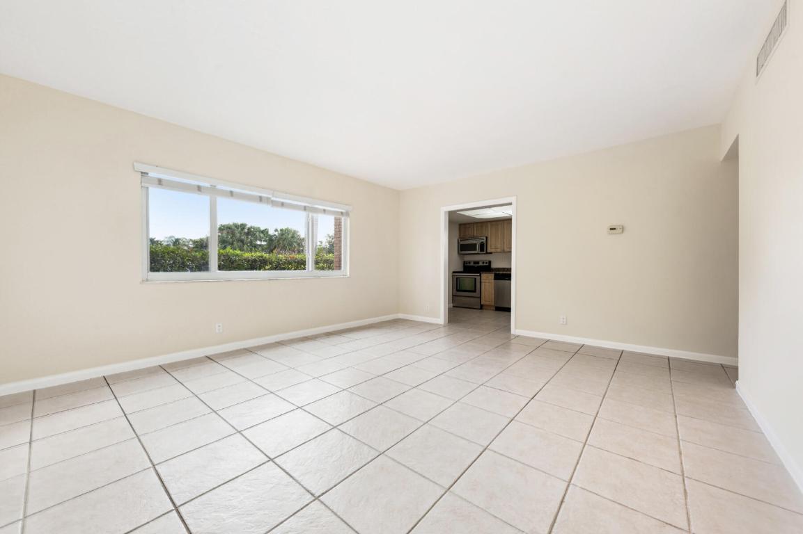KENMONT FIRST ADD - Residential Lease