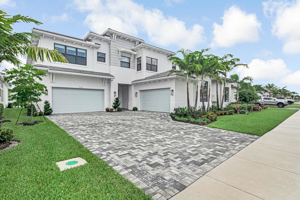 Photo of 10018 SKYLOFT Street, Palm Beach Gardens, FL 33412 (MLS # B26074580)