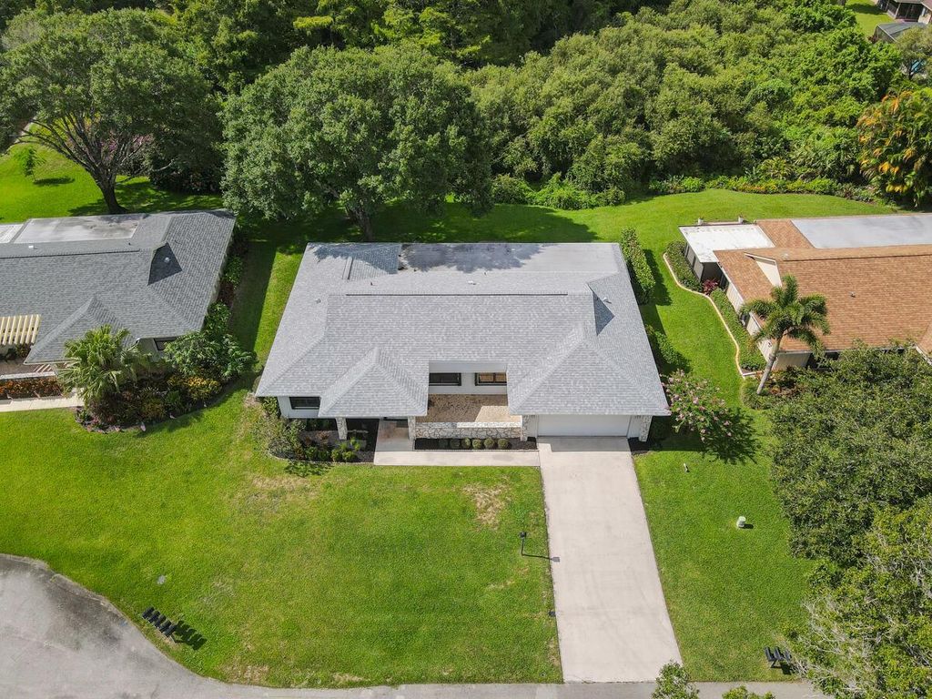 Photo of 8144 SE Cypress Point Place, Hobe Sound, FL 33455 (MLS # R10998883)