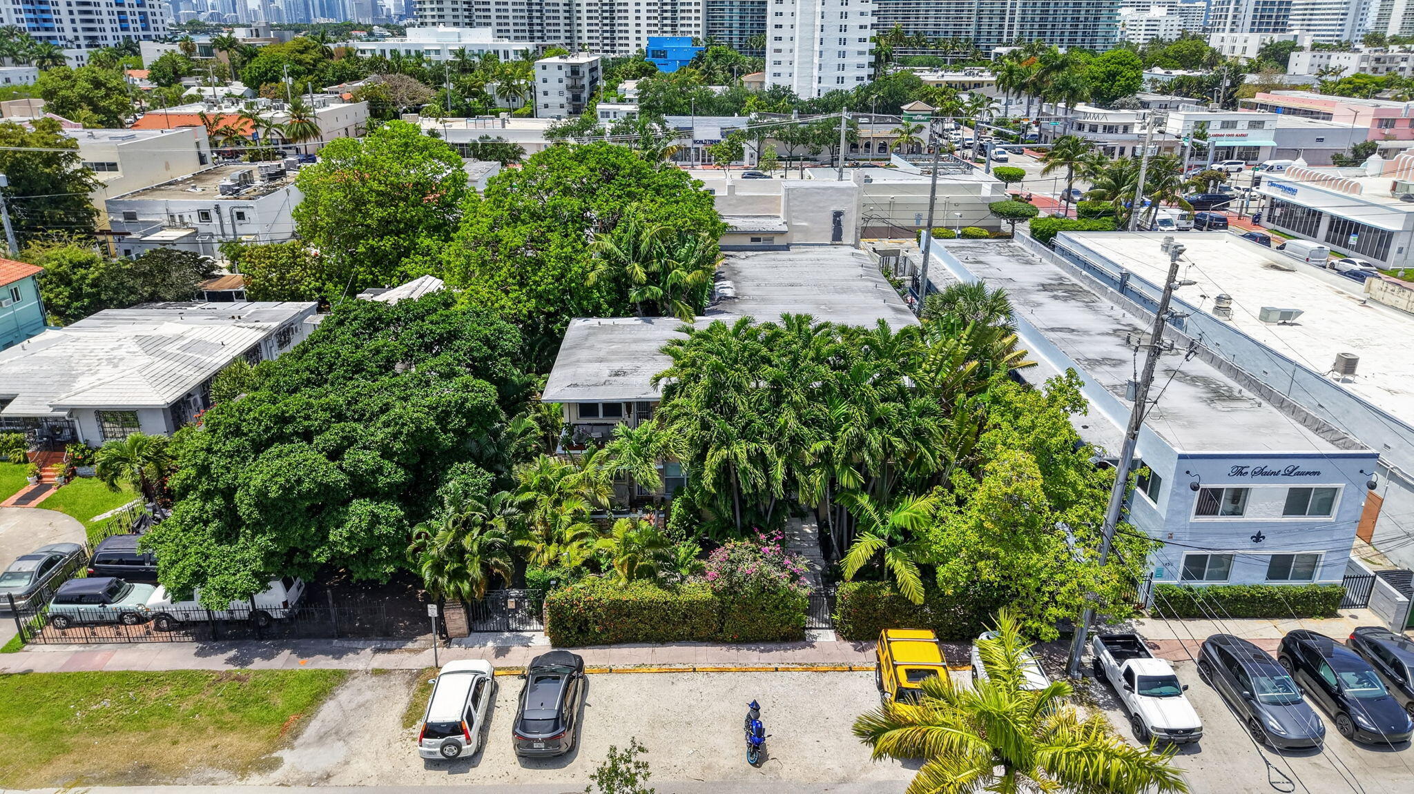 1446 LENNOX CONDO - Residential