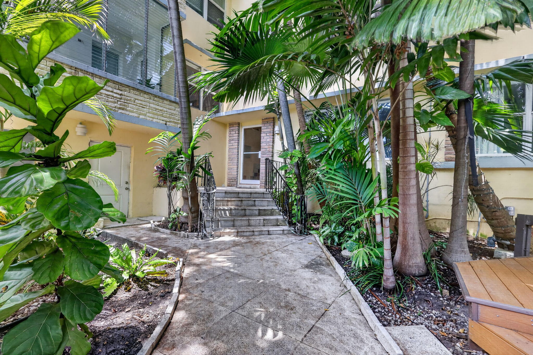 1446 LENNOX CONDO - Residential