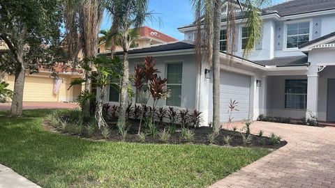 9334 Madewood Ct Royal Palm Beach FL 33411