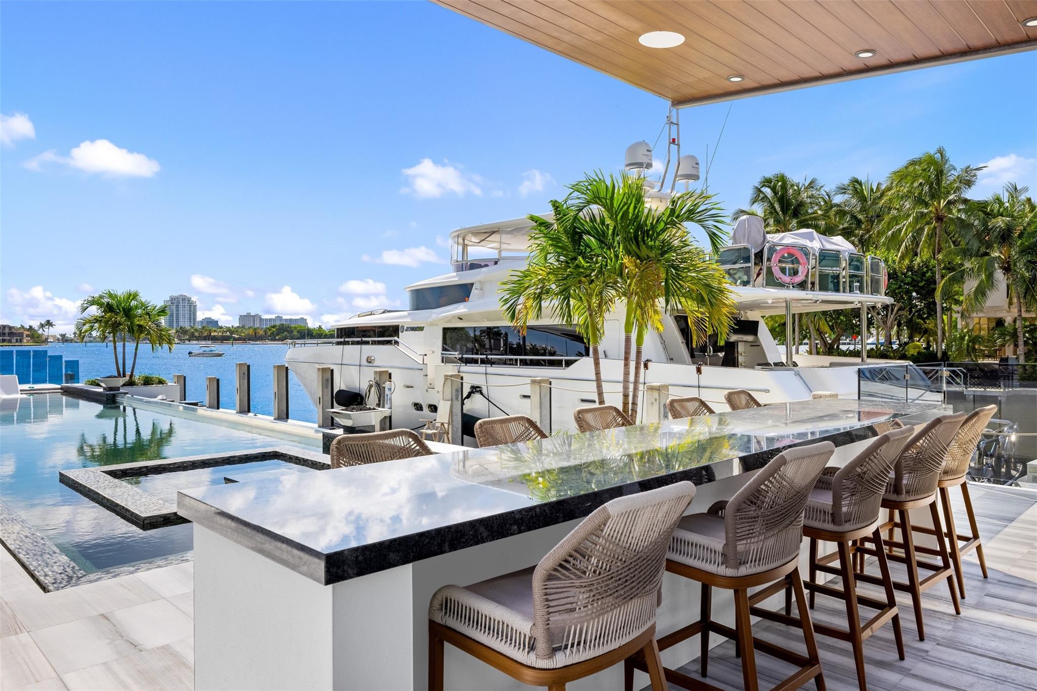 RIO VISTA ISLES - Residential