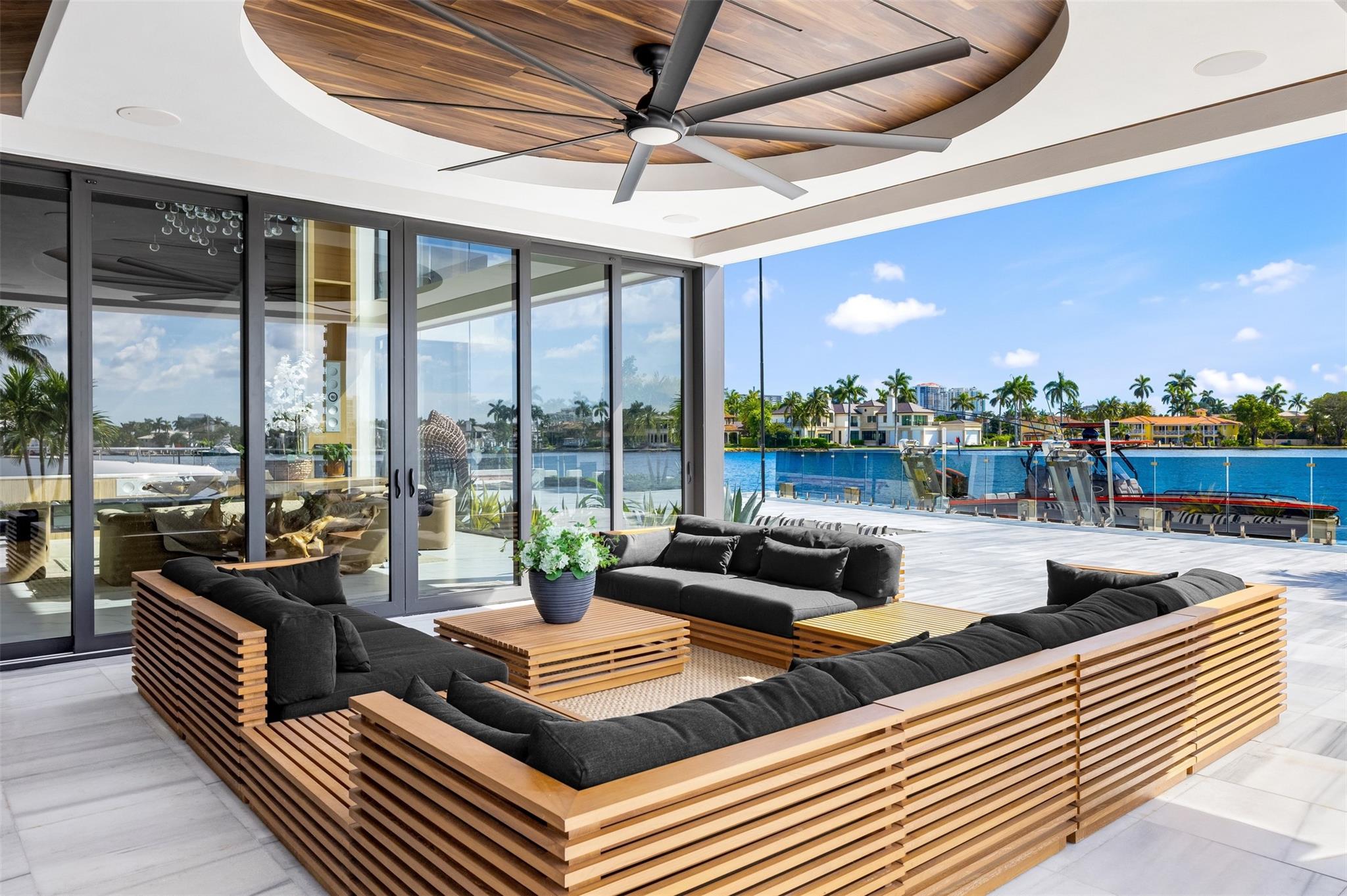 RIO VISTA ISLES - Residential