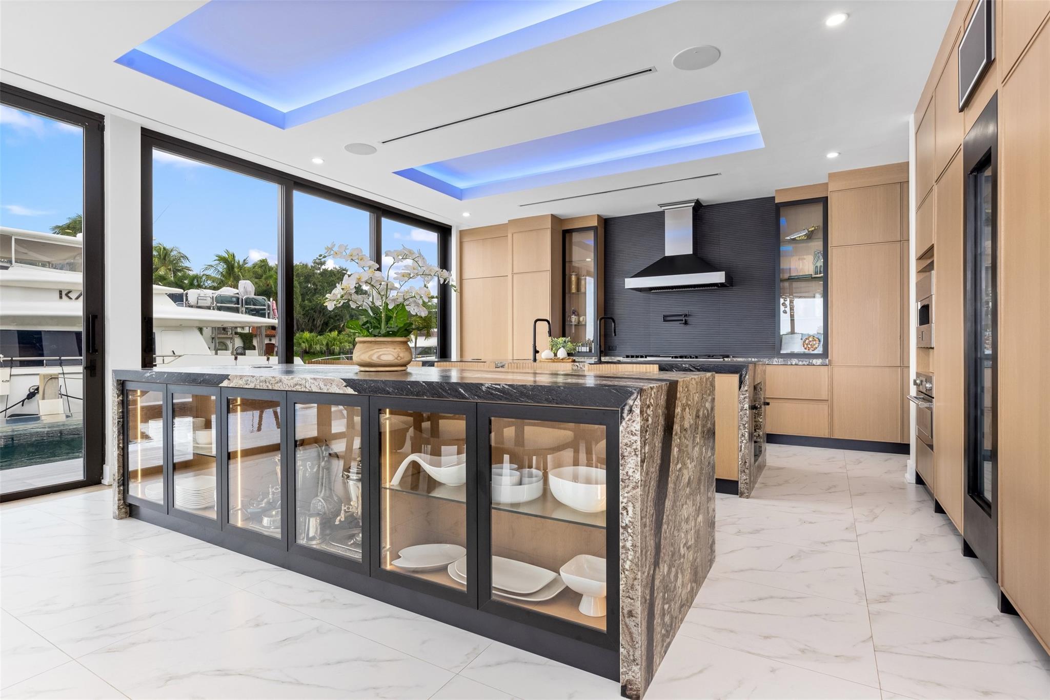RIO VISTA ISLES - Residential