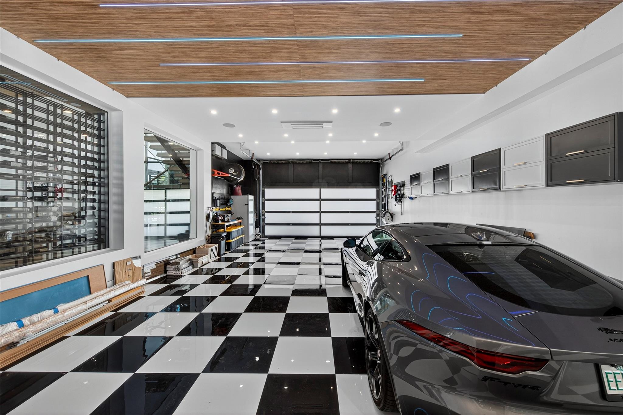 RIO VISTA ISLES - Residential