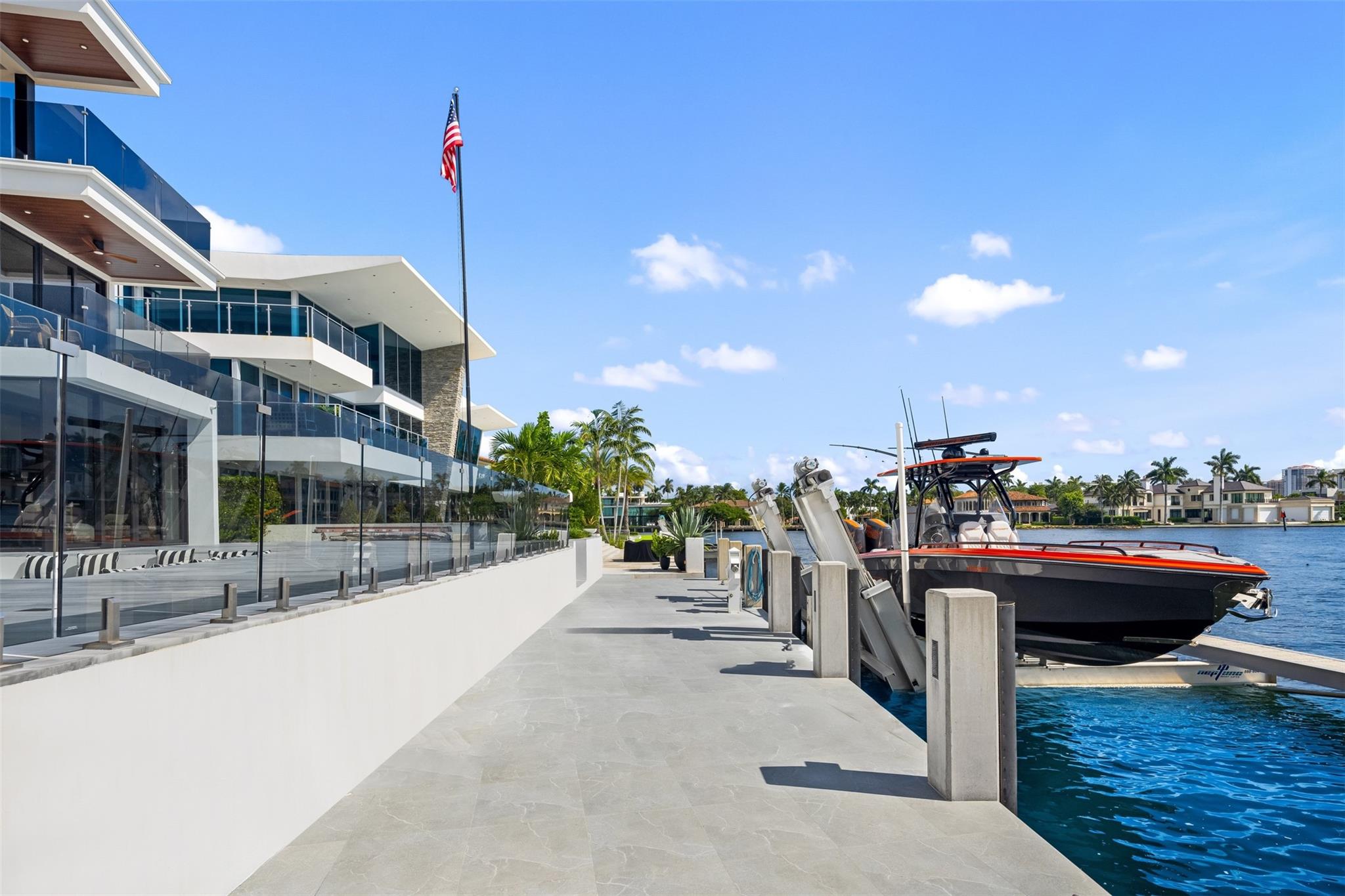 RIO VISTA ISLES - Residential