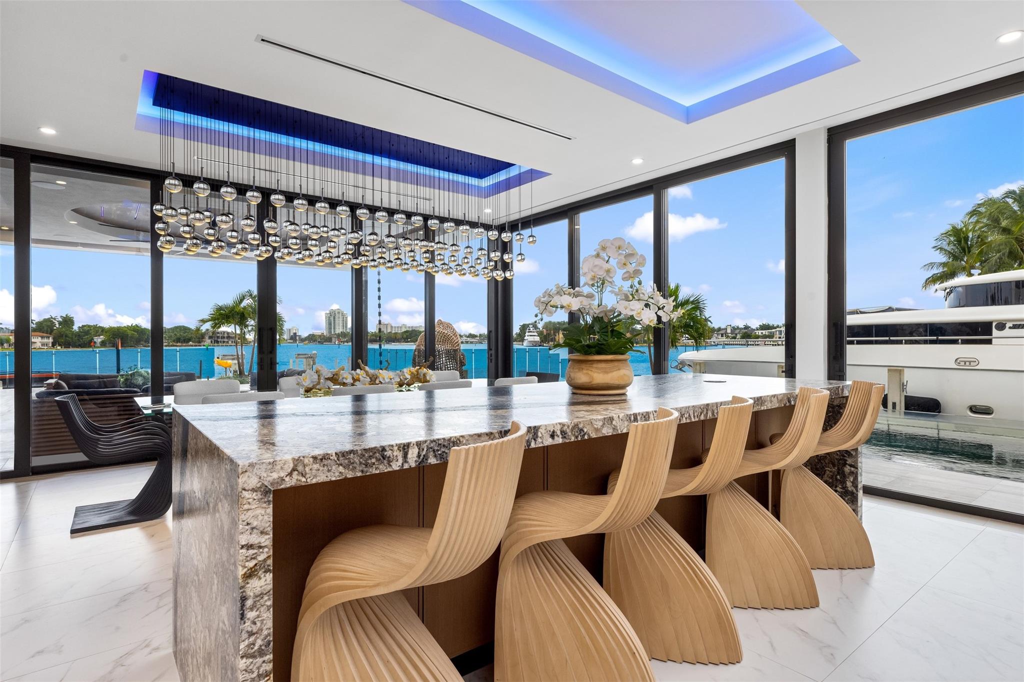 RIO VISTA ISLES - Residential