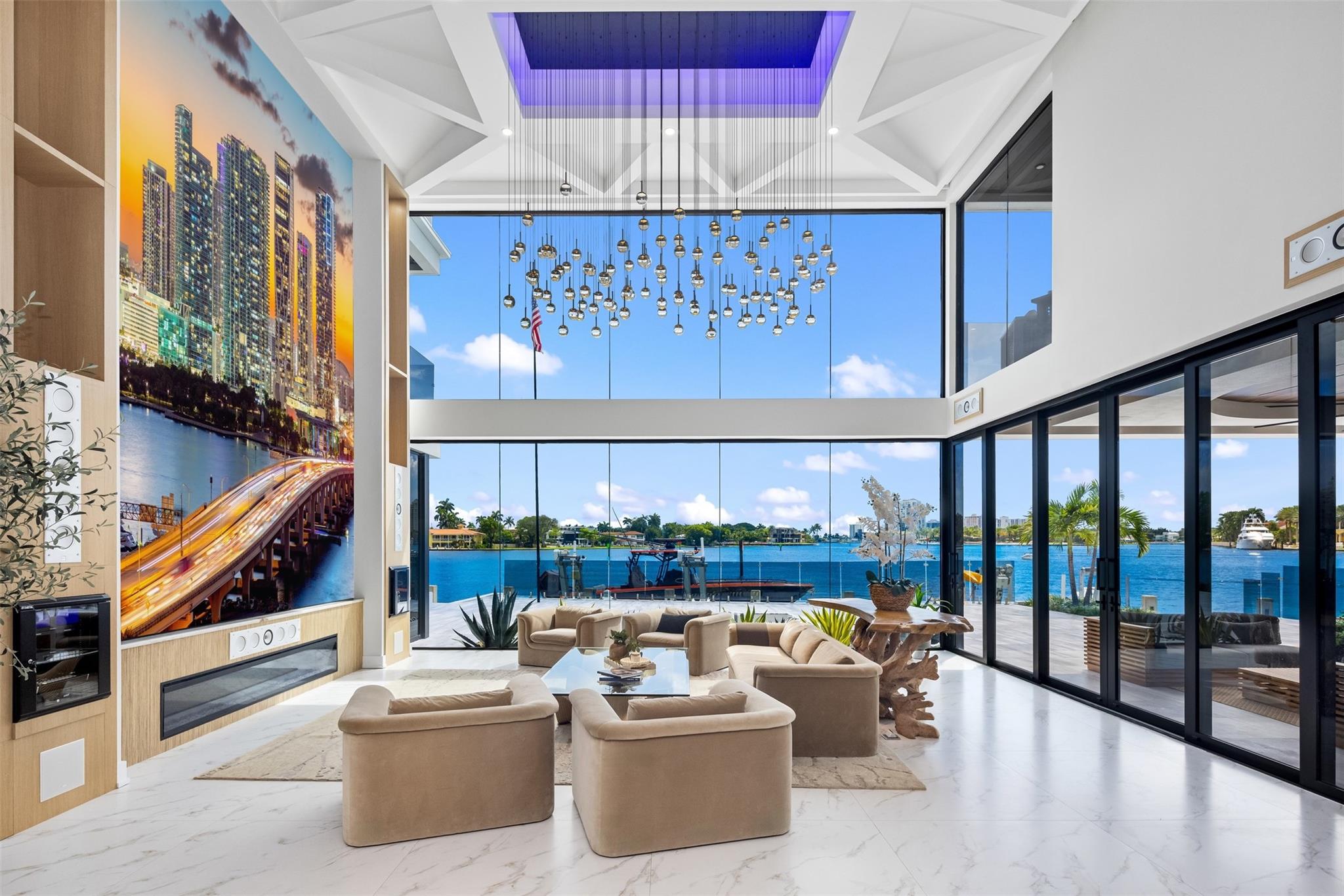 RIO VISTA ISLES - Residential
