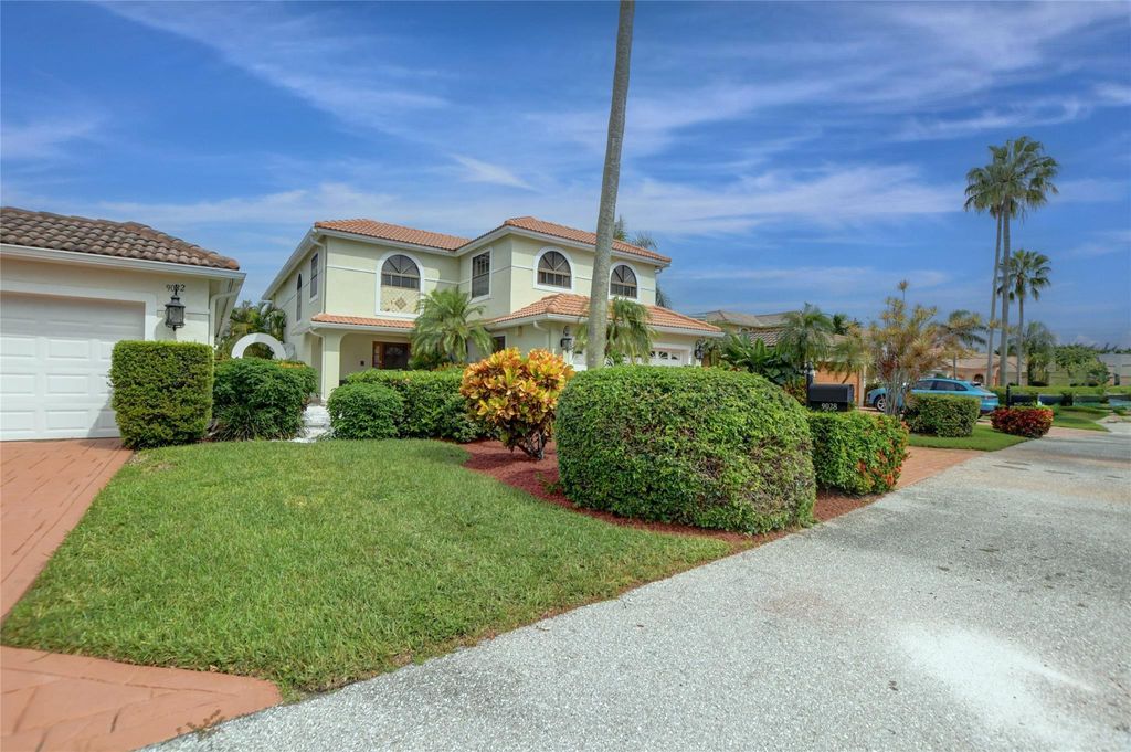 Photo of 9028 Villa Portofino Circle, Boca Raton, FL 33496 (MLS # F10418906)