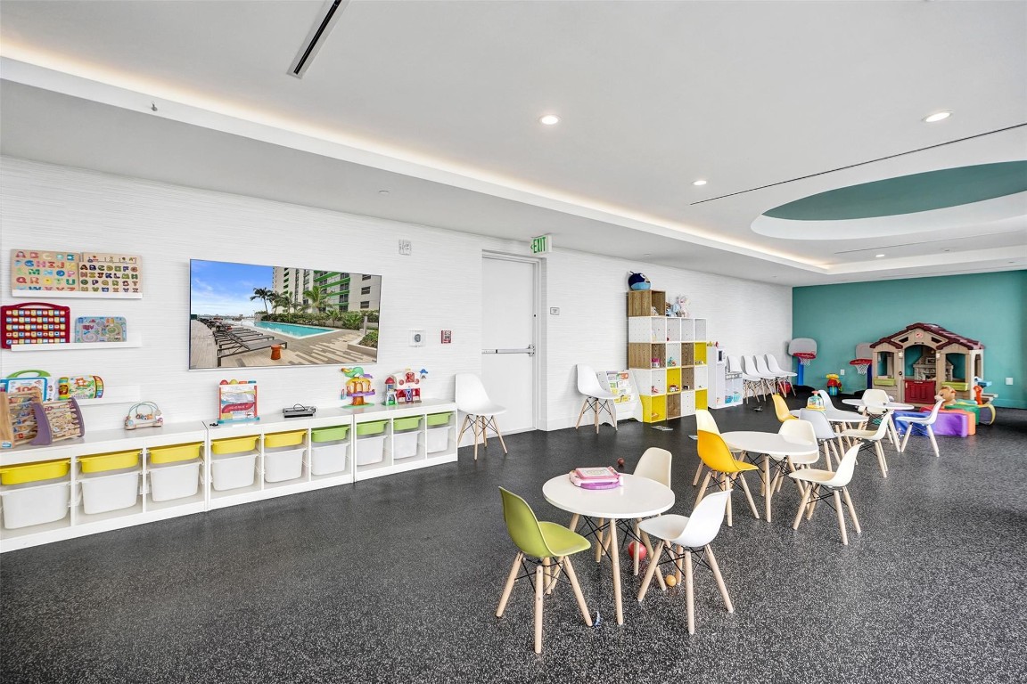 ARIA ON THE BAY CONDO - Residential Lease