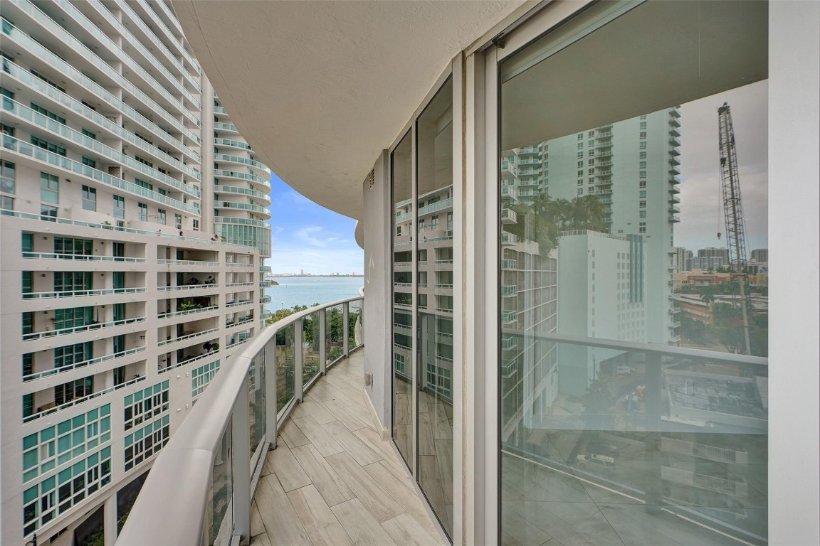 ARIA ON THE BAY CONDO - Residential Lease