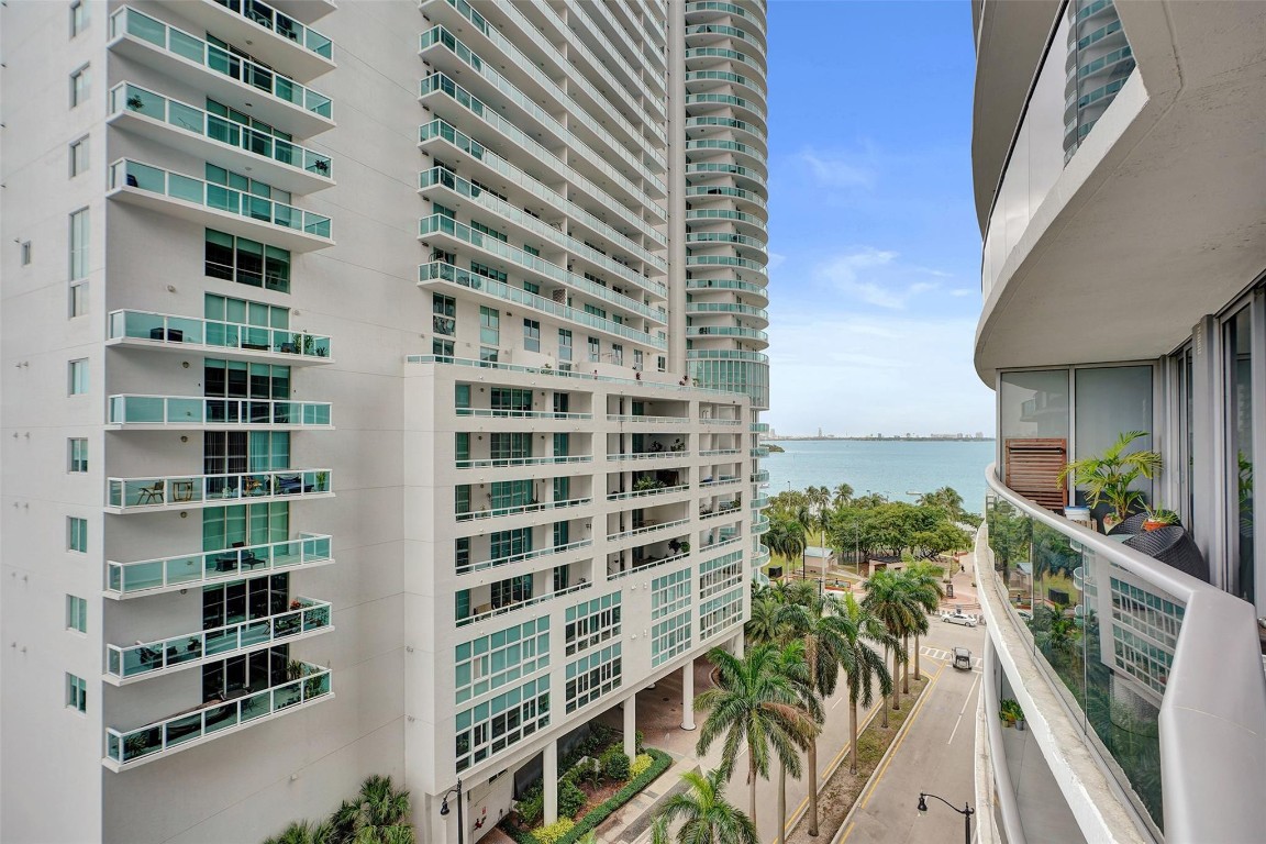 ARIA ON THE BAY CONDO - Residential Lease