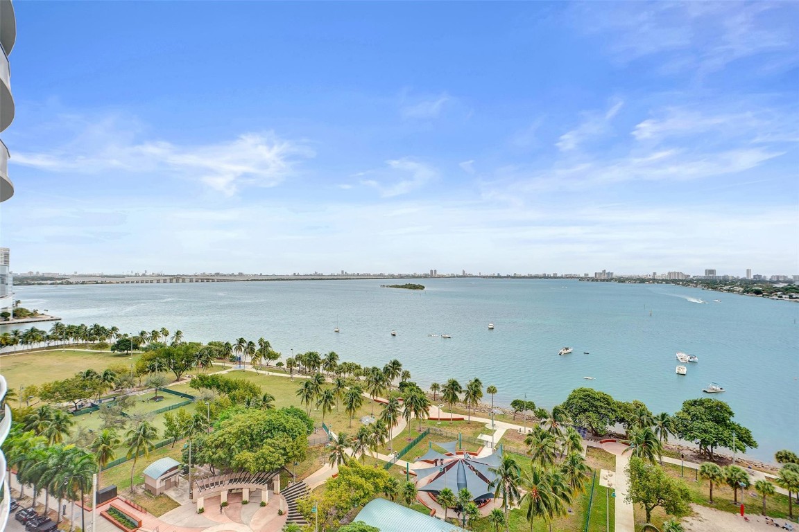 ARIA ON THE BAY CONDO - Residential Lease