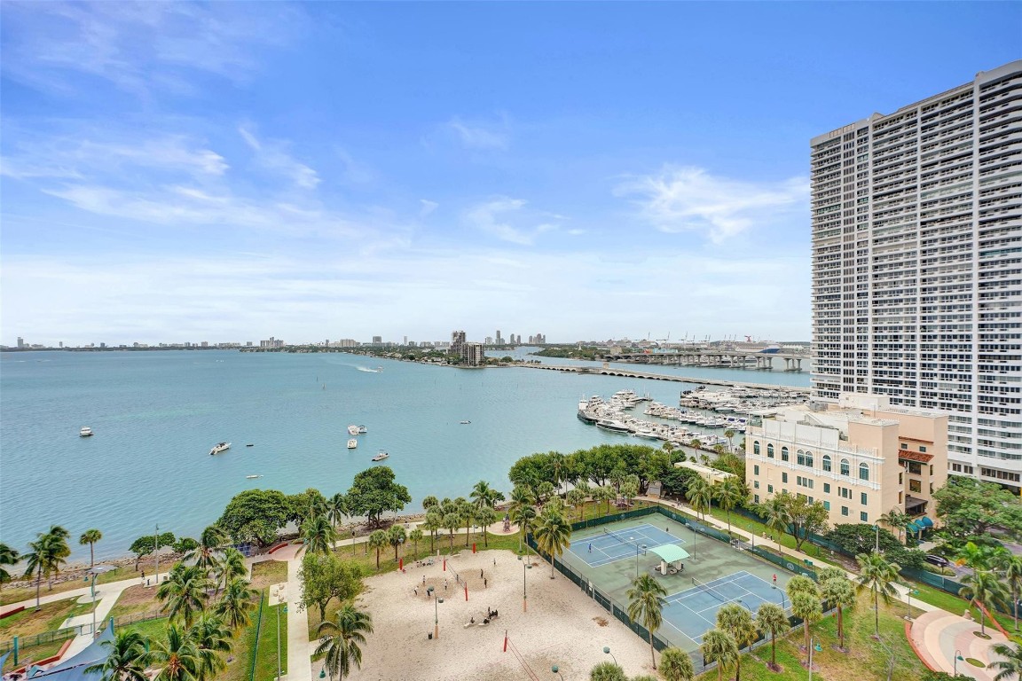 ARIA ON THE BAY CONDO - Residential Lease