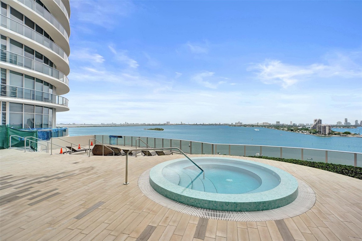 ARIA ON THE BAY CONDO - Residential Lease