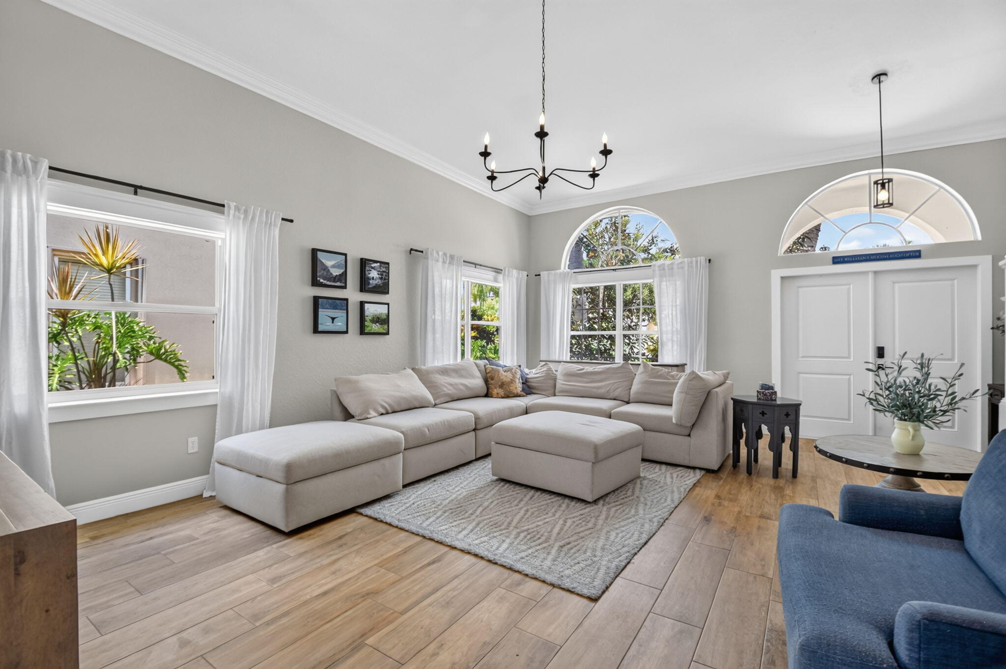 4085 BAHIA ISLE Circle