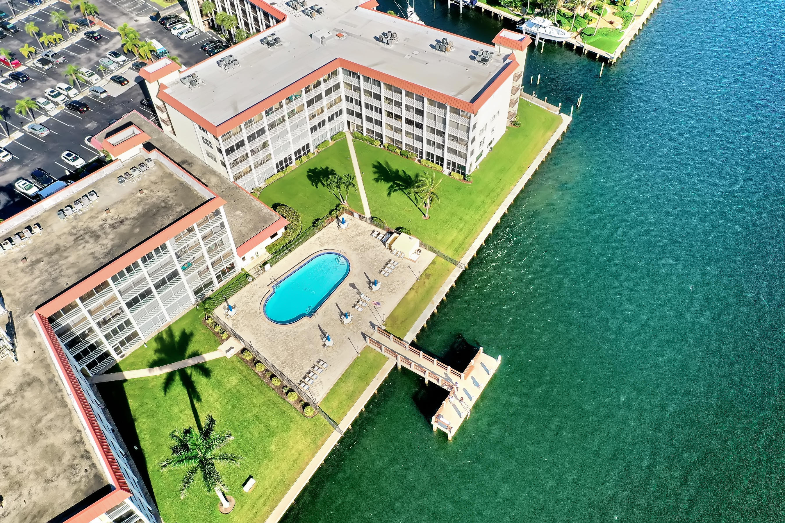 100 Paradise Harbour Boulevard 408