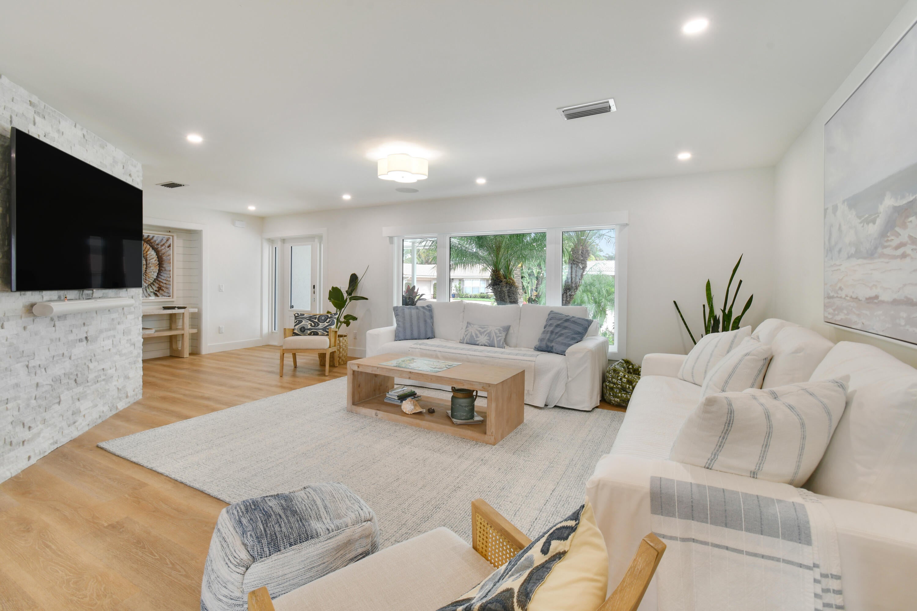 1091 SINGER Drive