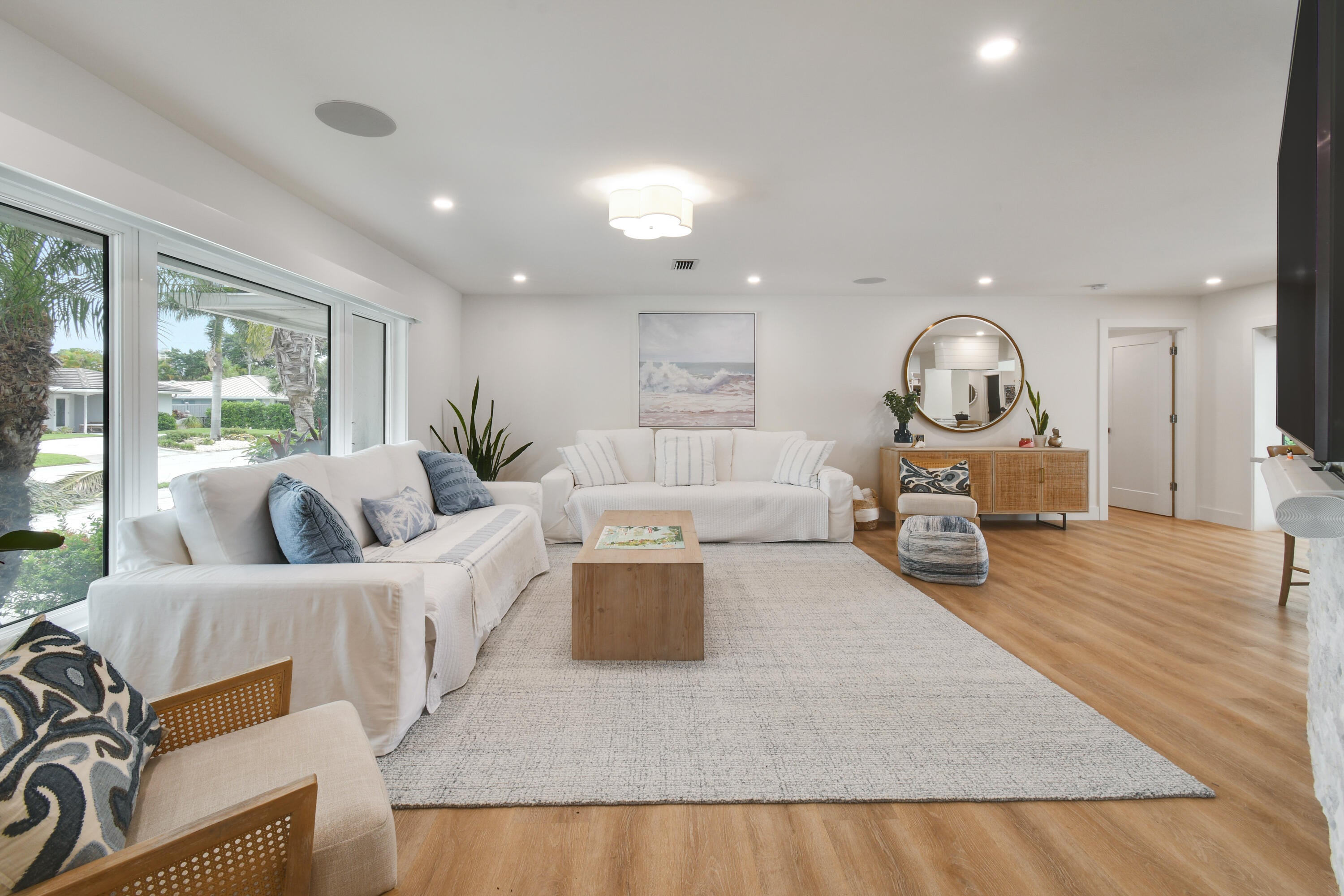 1091 SINGER Drive