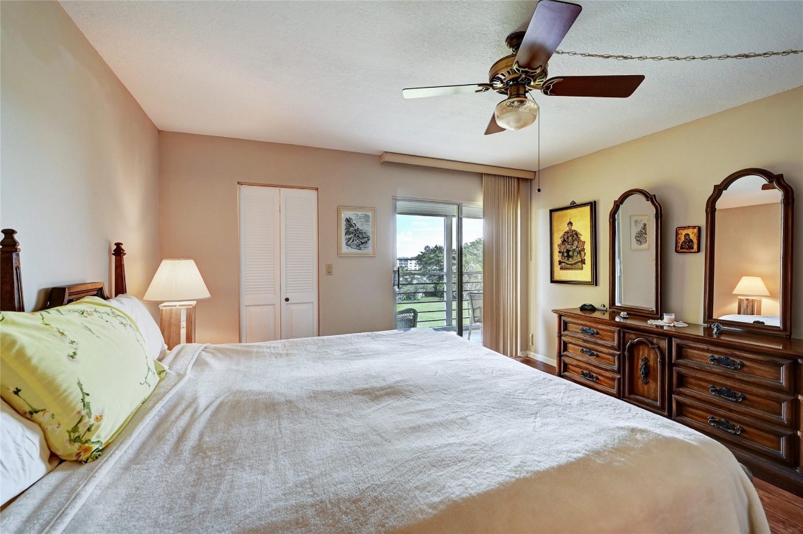 WYNMOOR VILLAGE - Residential