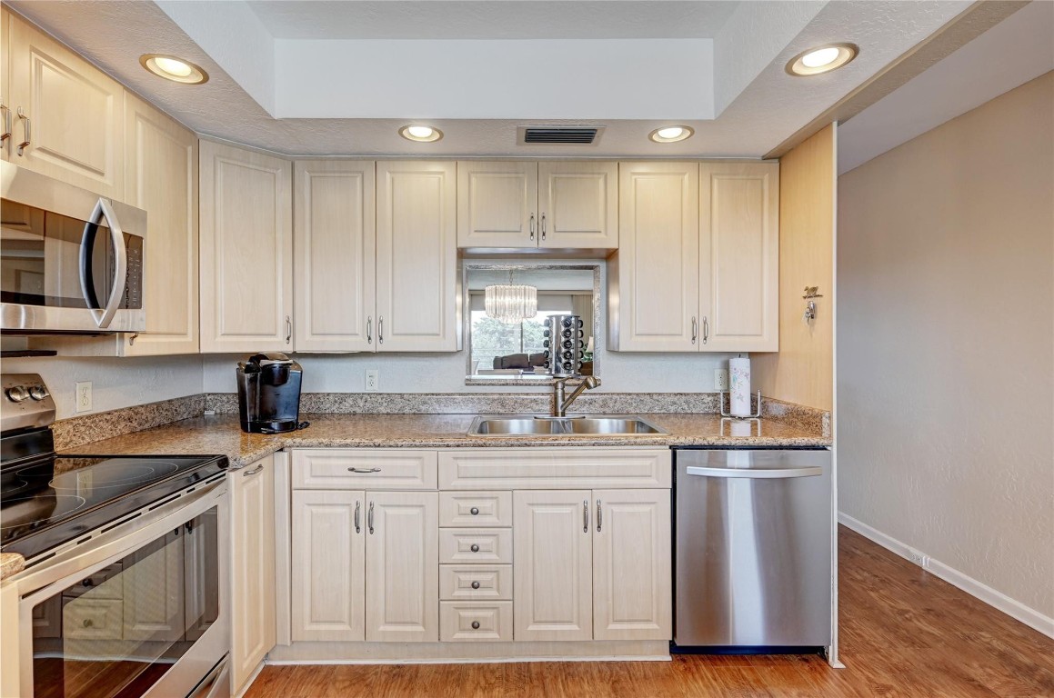 WYNMOOR VILLAGE - Residential