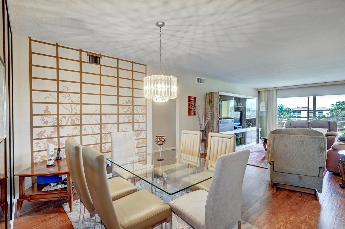 WYNMOOR VILLAGE - Residential