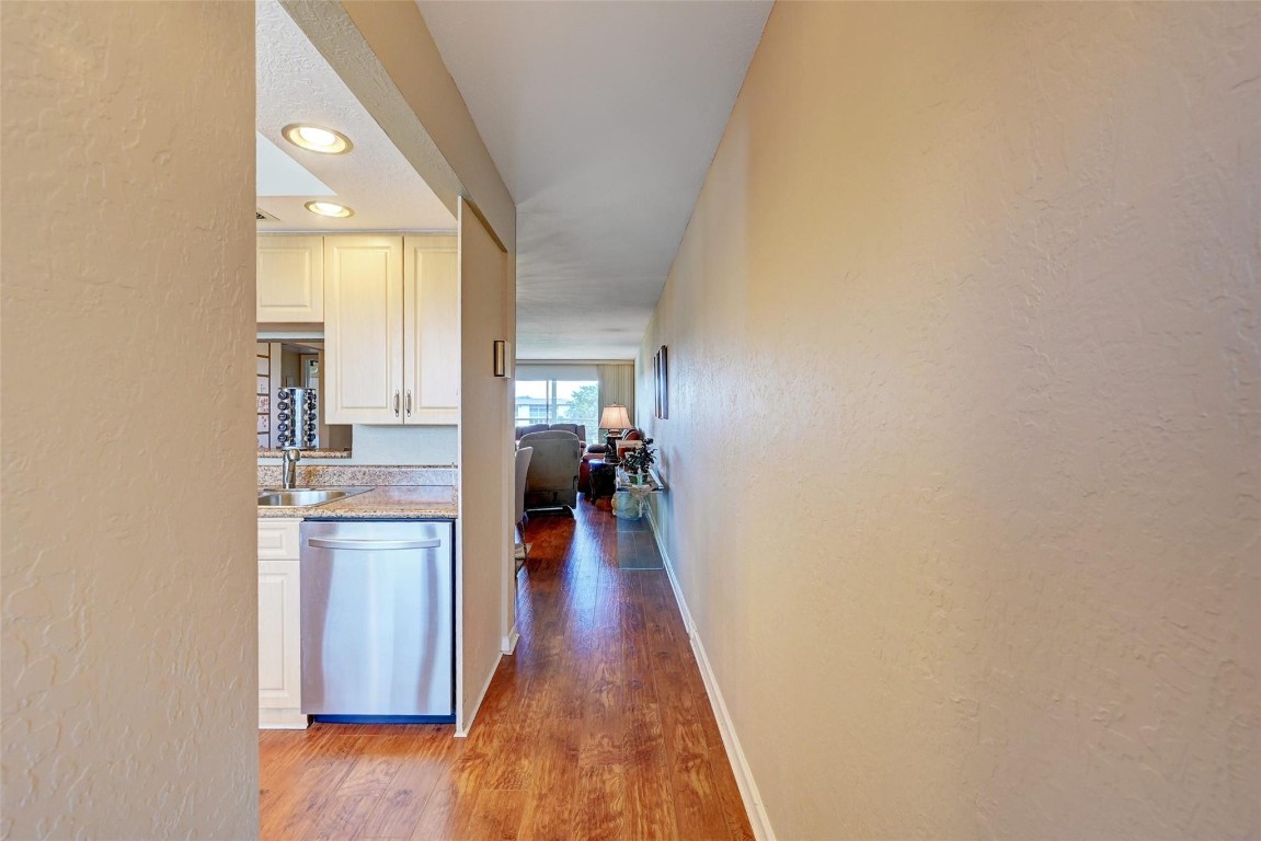 WYNMOOR VILLAGE - Residential