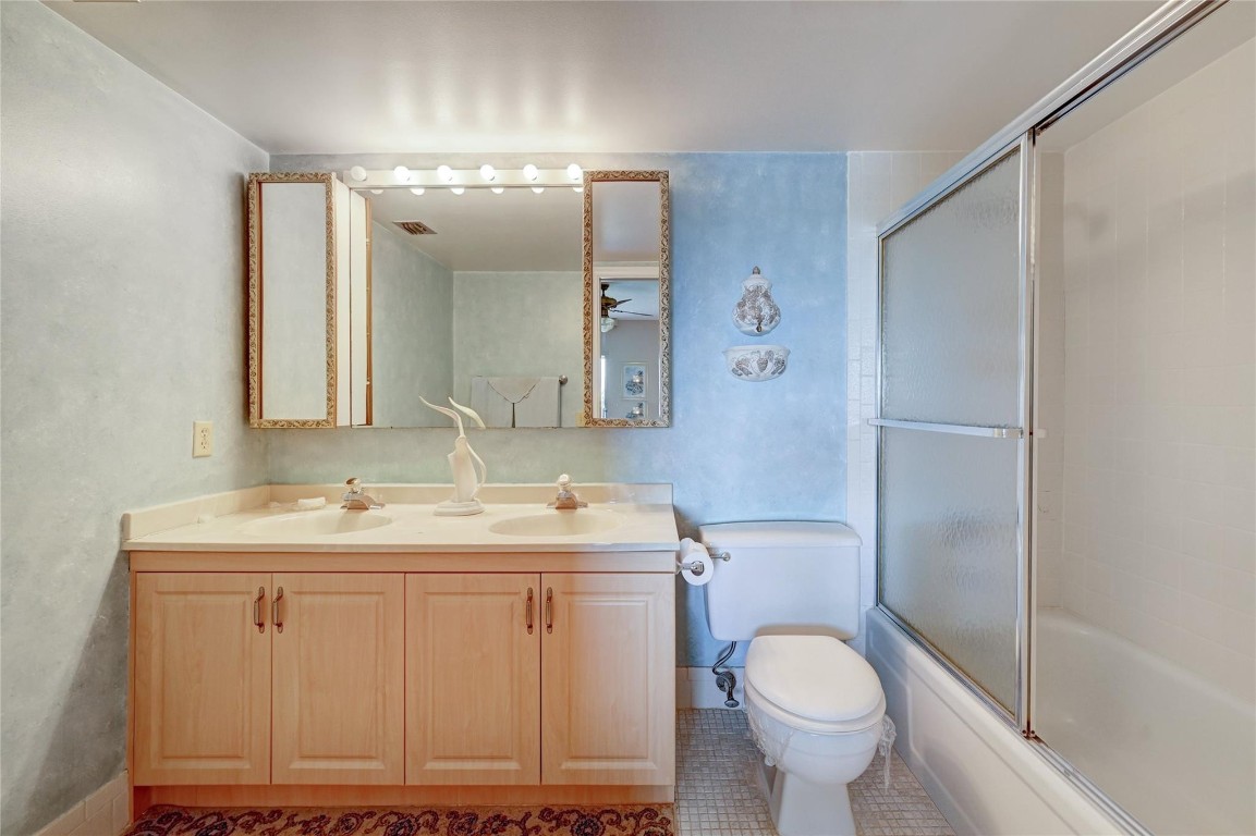 WYNMOOR VILLAGE - Residential
