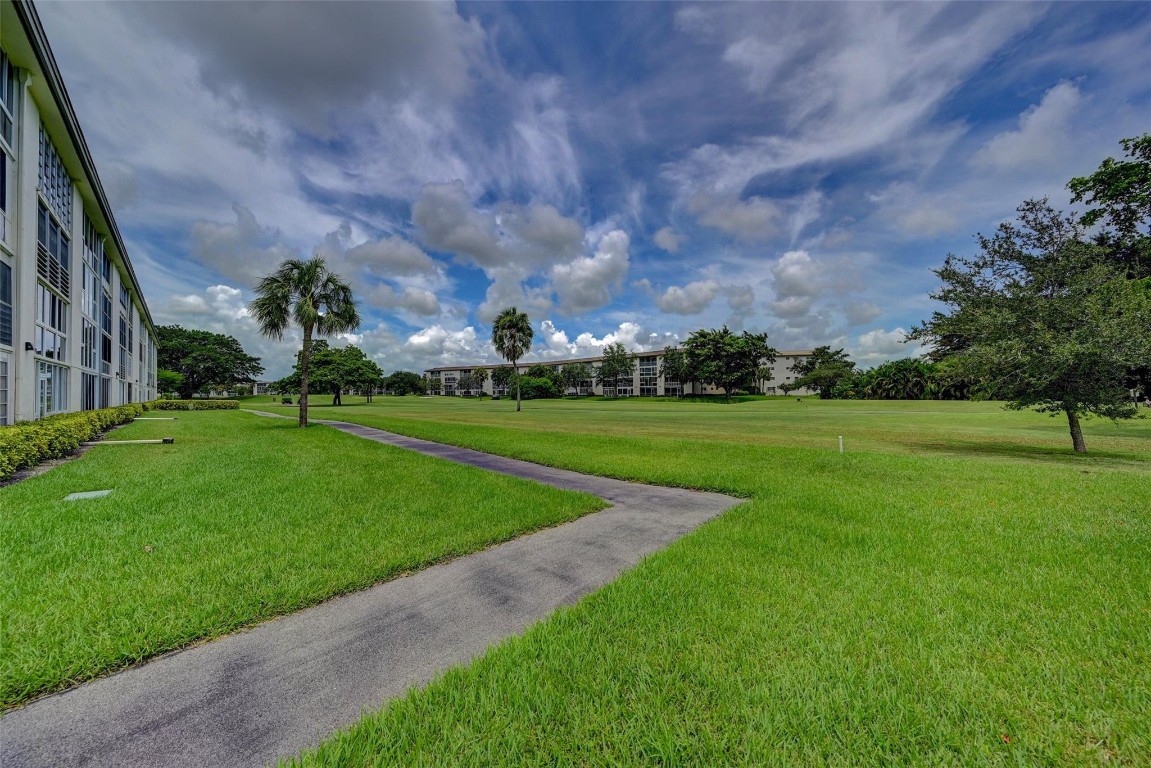 WYNMOOR VILLAGE - Residential