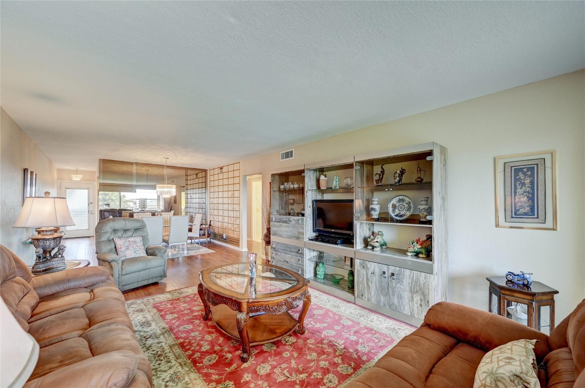 WYNMOOR VILLAGE - Residential